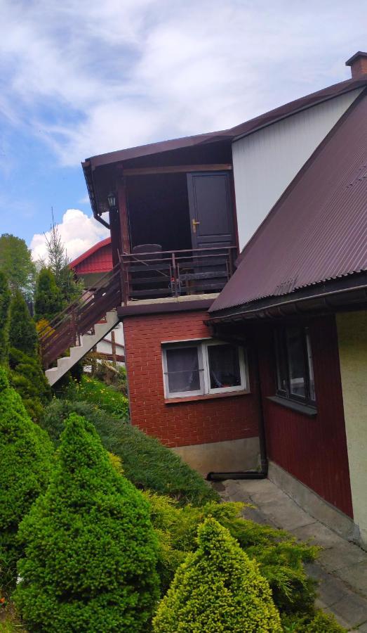 Agroturystyka Pod Kolami Myczkowce Ngoại thất bức ảnh